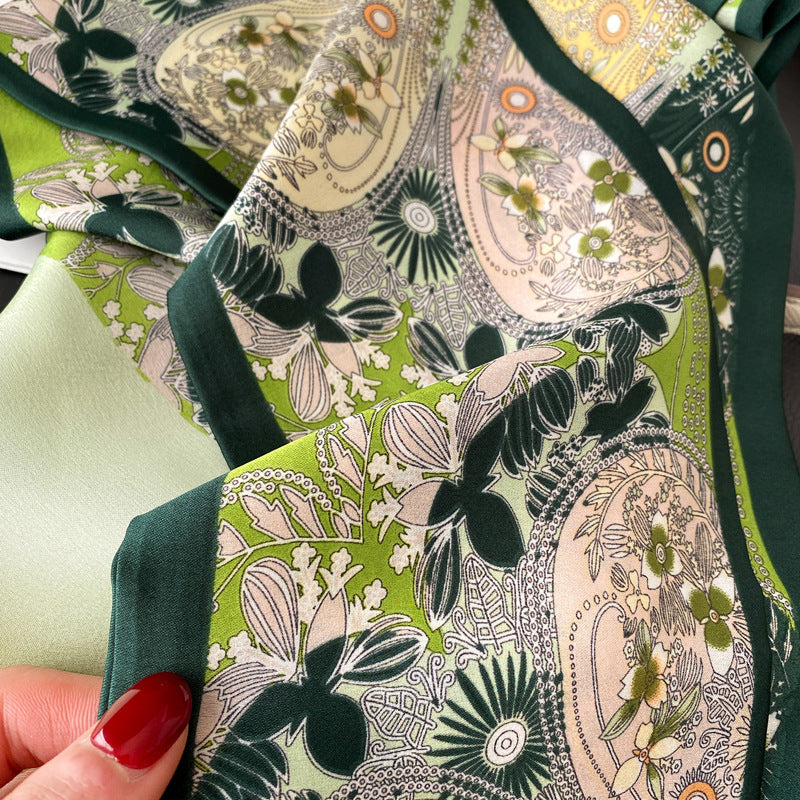 Pañuelo de Seda Estampado Floral