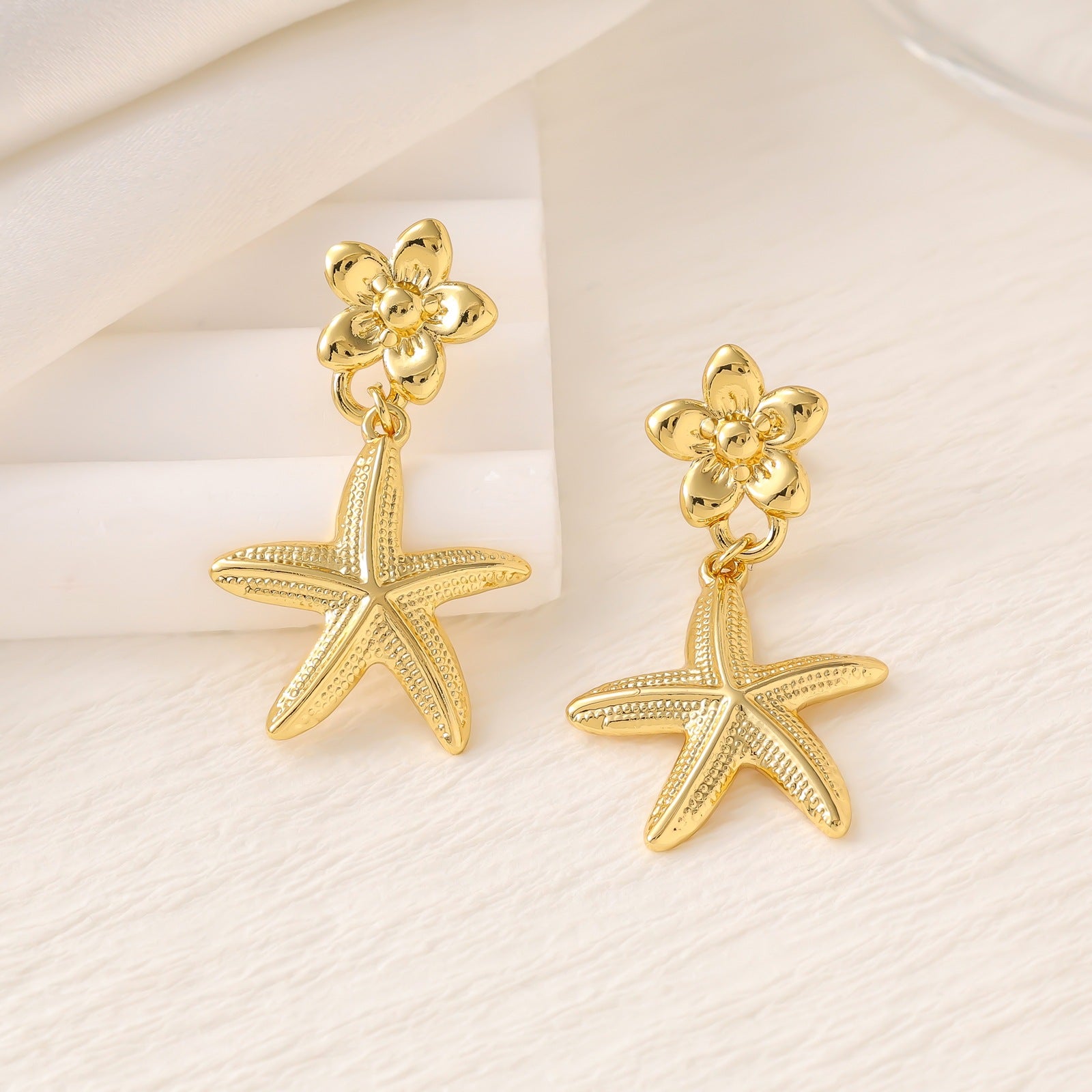 Pendientes Geométricos de Moda