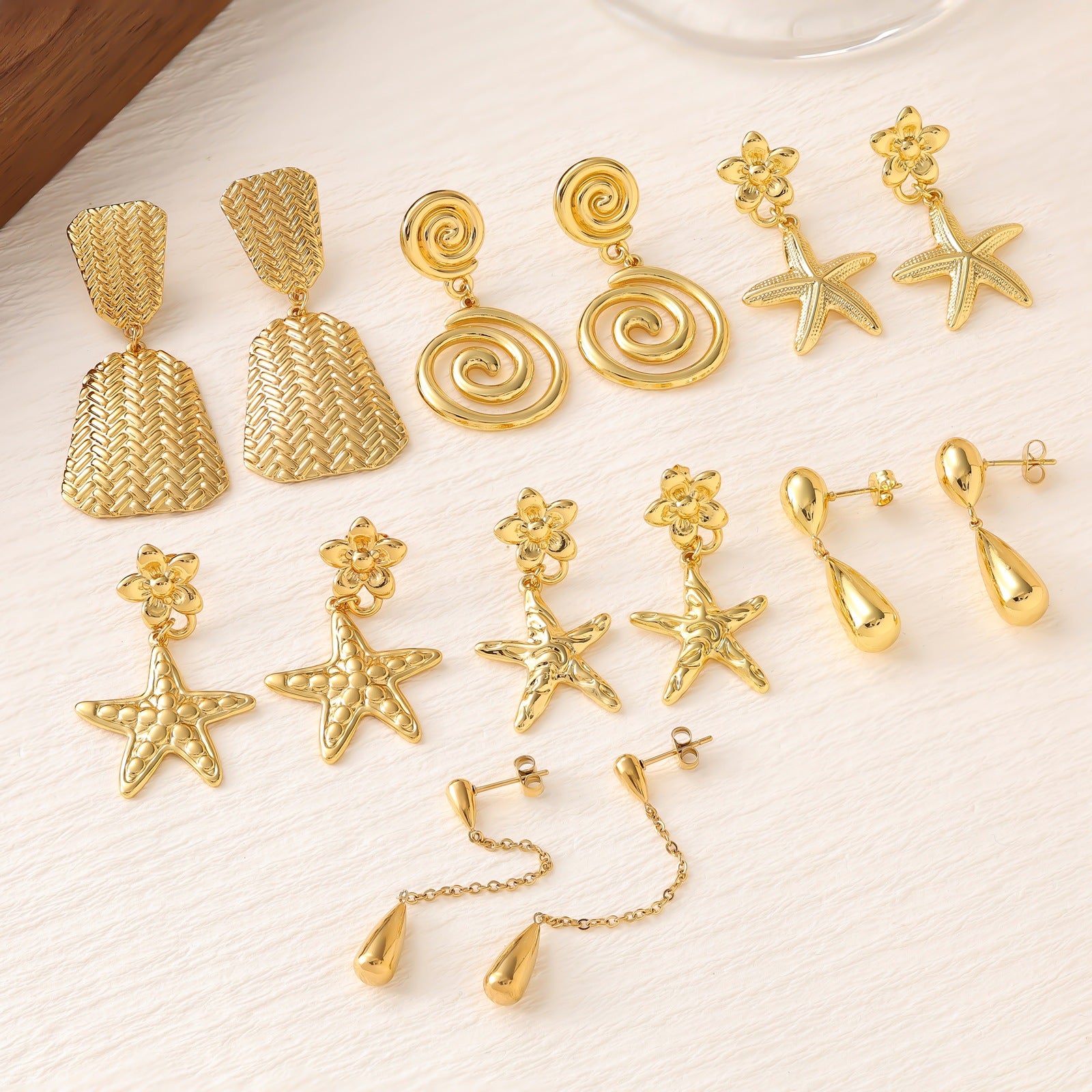 Pendientes geométricos de moda – diseño moderno y atrevido para looks con personalidad