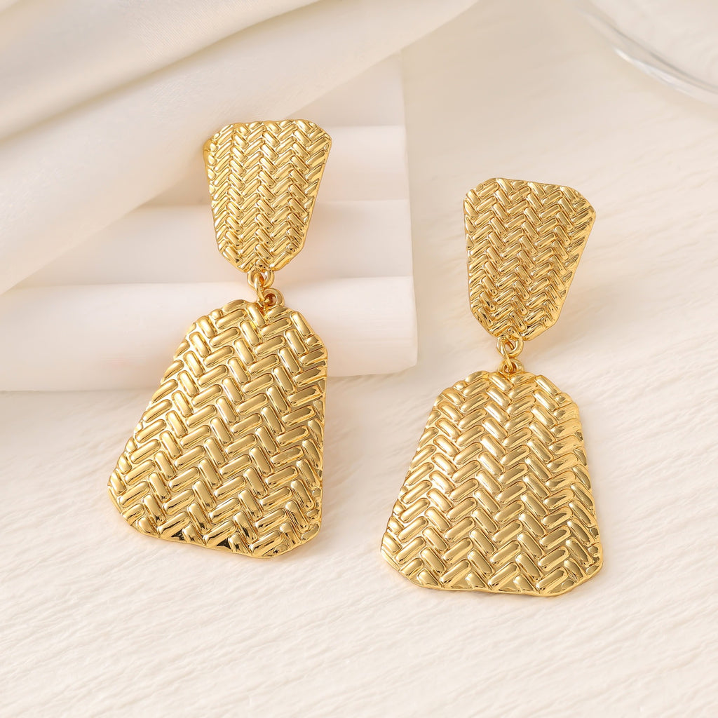 Pendientes Geométricos de Moda