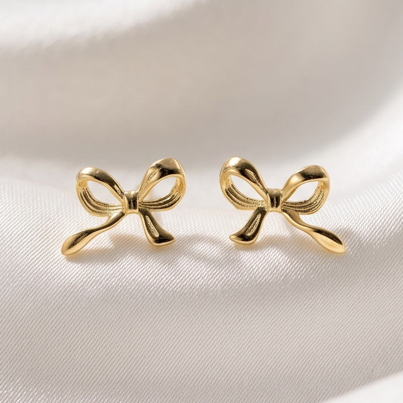 Pendientes de Lazo con Tachuelas